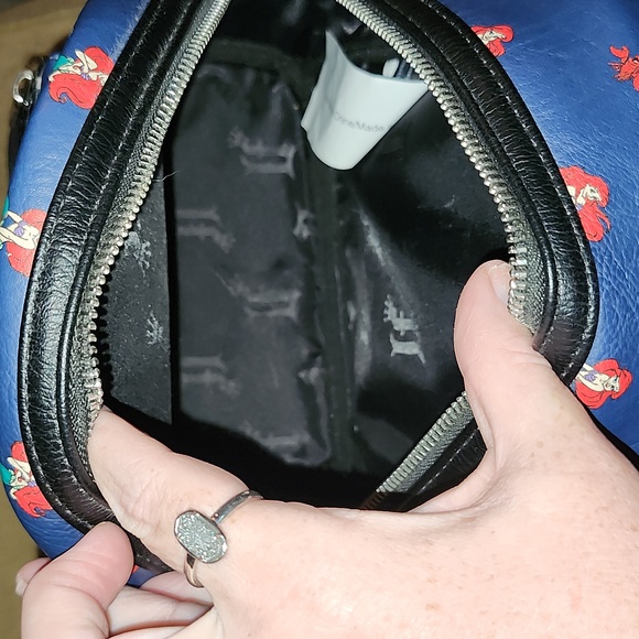 Loungefly mini backpack Little Mermaid - Picture 6 of 7